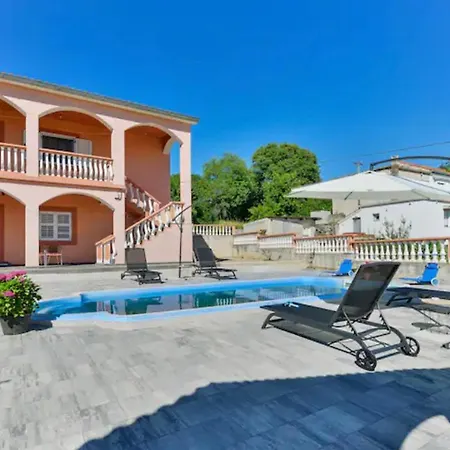 Maris Villa Slivnica